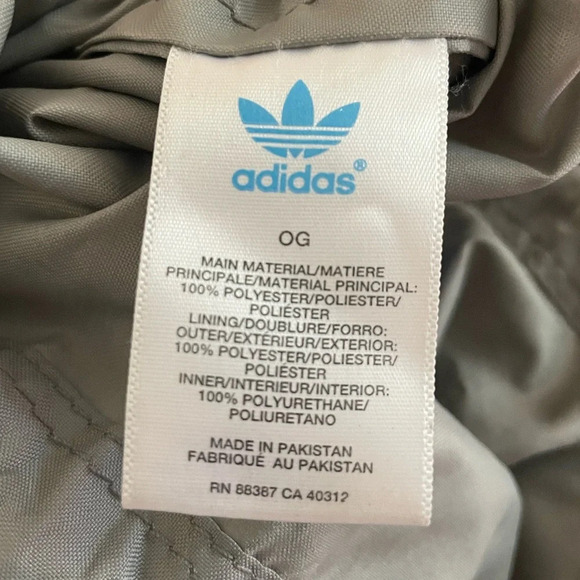 Adidas Originals Gray Drawstring Backpack with Side Zipper Pocket - Picture 6 of 8